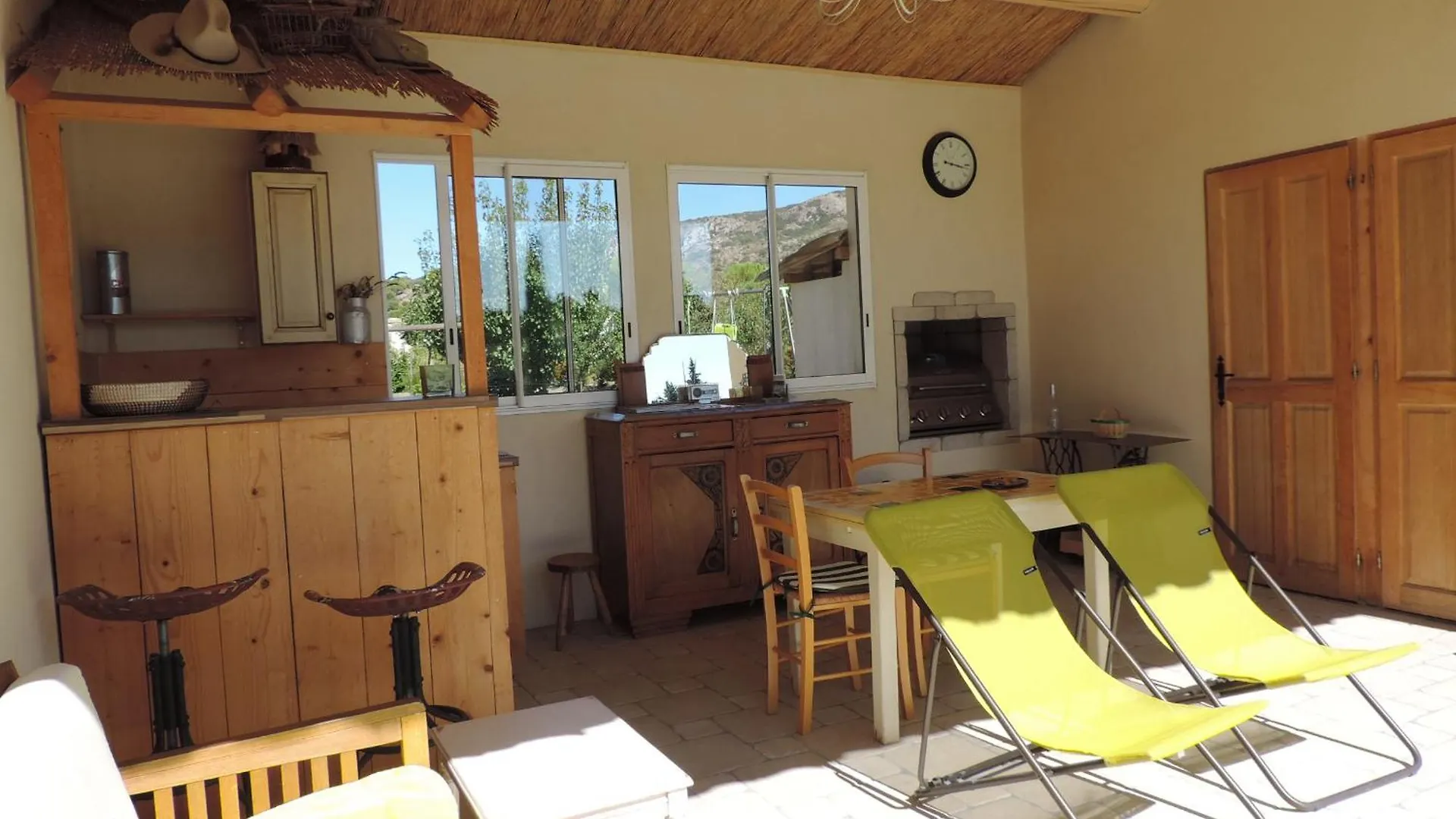 Homestay Chambre 2 Pers, Cuisine D'Ete Le Fare Tchanque Parking Gratuit Sur Place Cavaillon